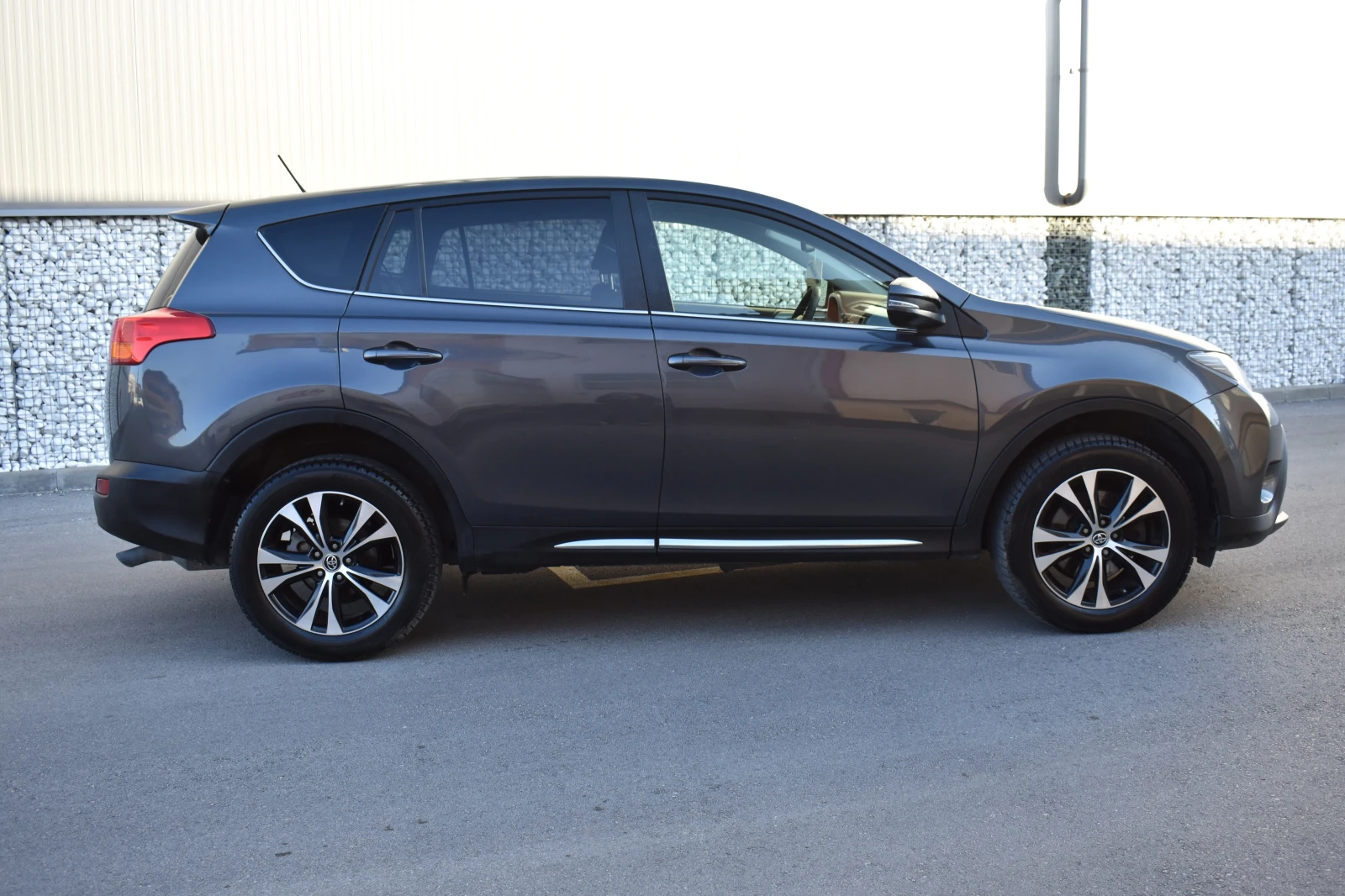 Toyota Rav4 2.0D4D/124kc= KEYLESSGO= ITALY= ОТЛИЧНА!!!, снимка 6 - Автомобили и джипове - 53831237