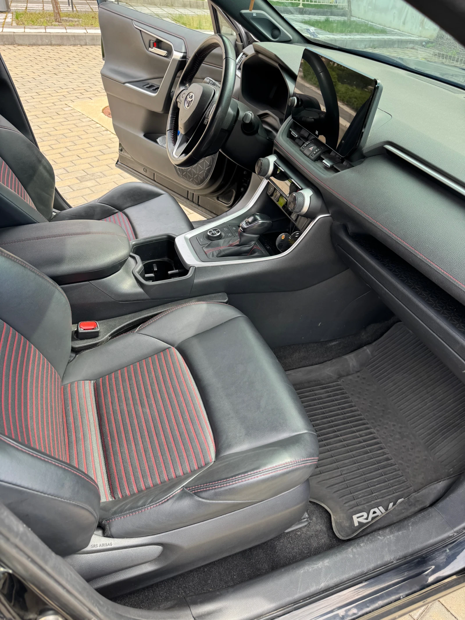 Toyota Rav4, снимка 7 - Автомобили и джипове - 54131310