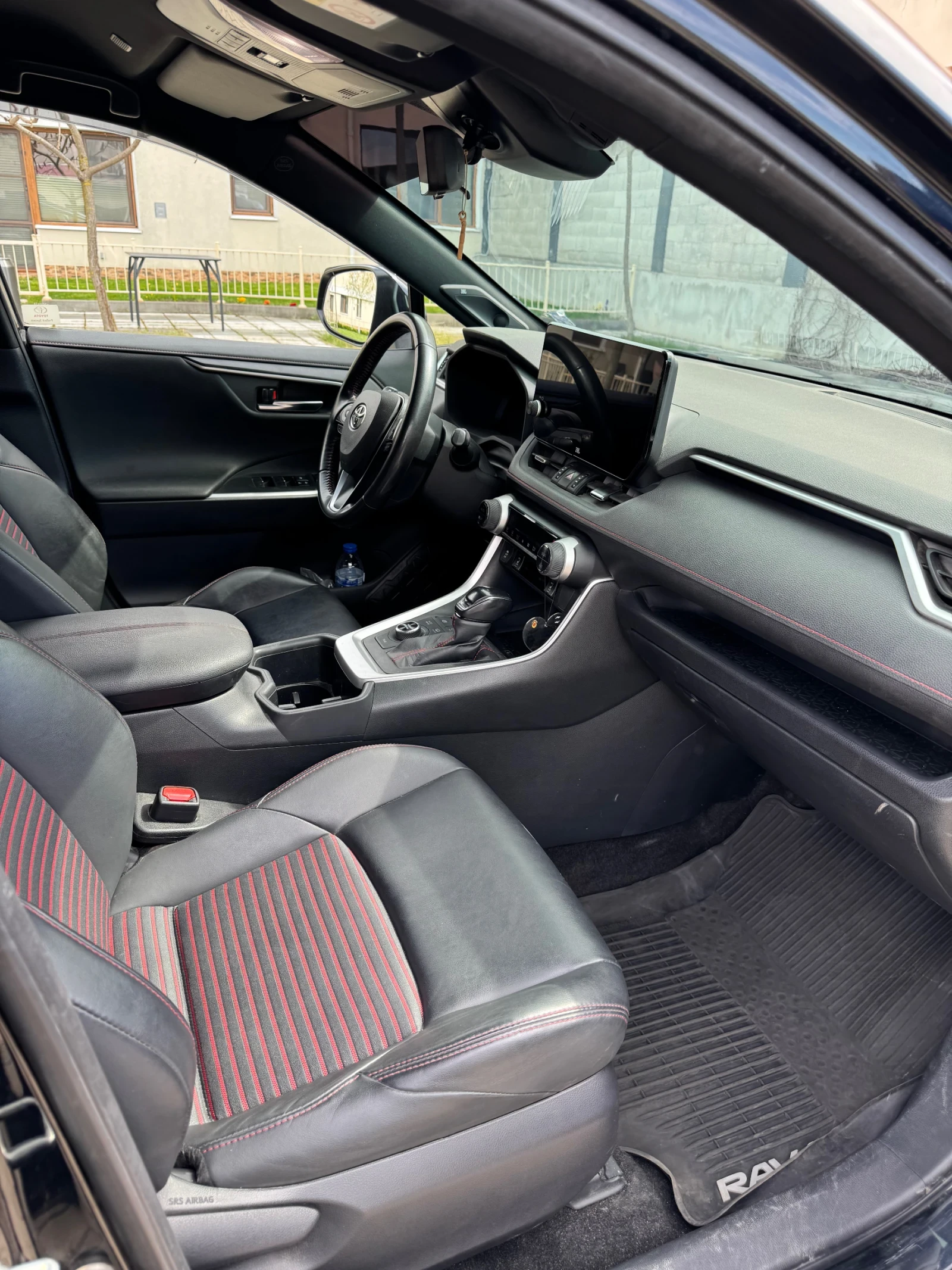 Toyota Rav4, снимка 9 - Автомобили и джипове - 54131310