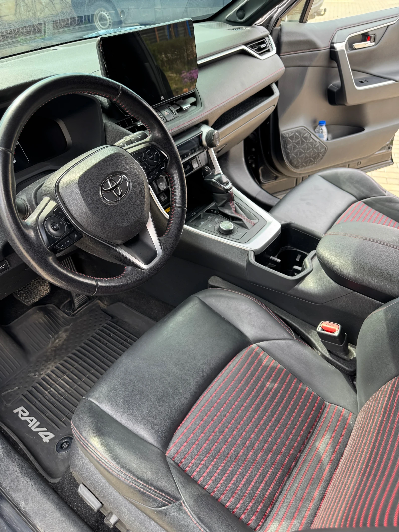 Toyota Rav4, снимка 6 - Автомобили и джипове - 54131310