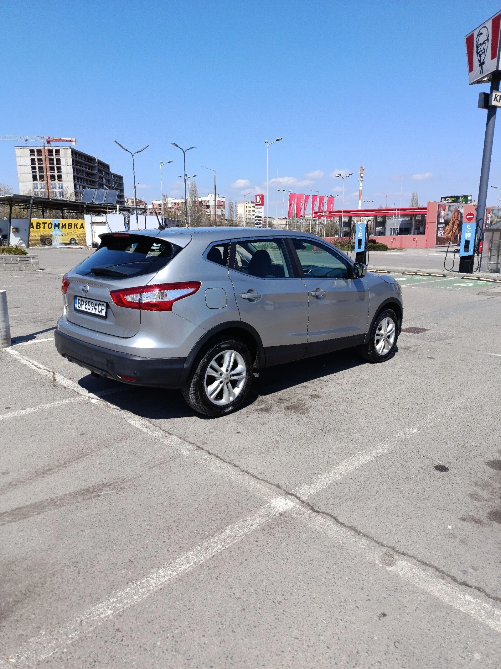Nissan Qashqai G11, снимка 14 - Автомобили и джипове - 54172465