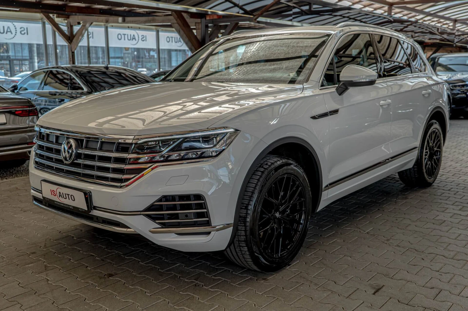 VW Touareg 3.0TDI/Elegance/4Motion/Lane Assist/F1/Isofix | Mobile.bg � ����������� 3