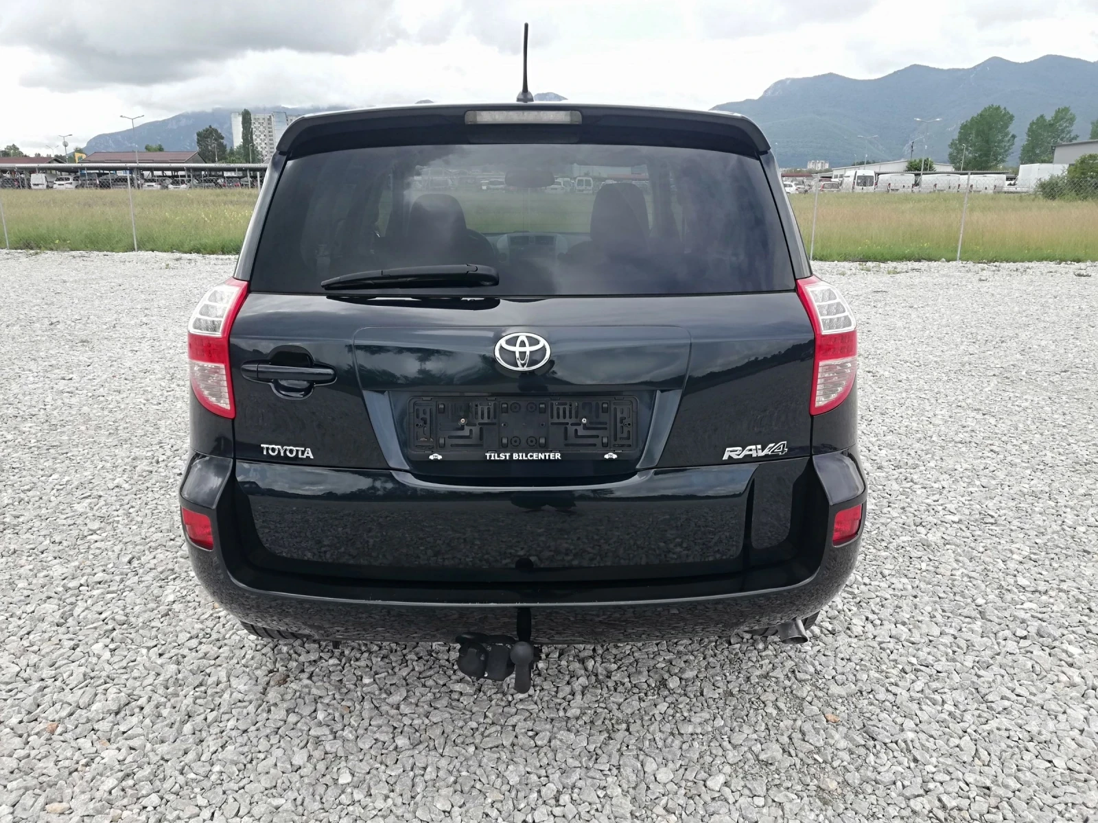 Toyota Rav4 2.2D 4X4 AVTOMAT KLIMA, снимка 5 - Автомобили и джипове - 54777517