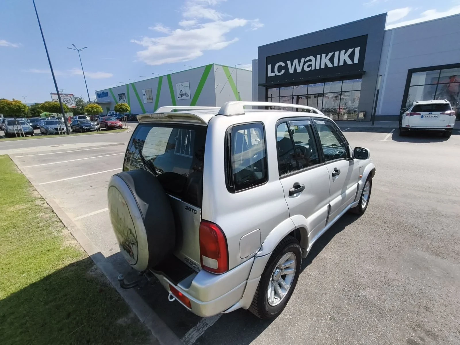 Suzuki Grand vitara, снимка 8 - Автомобили и джипове - 55434120