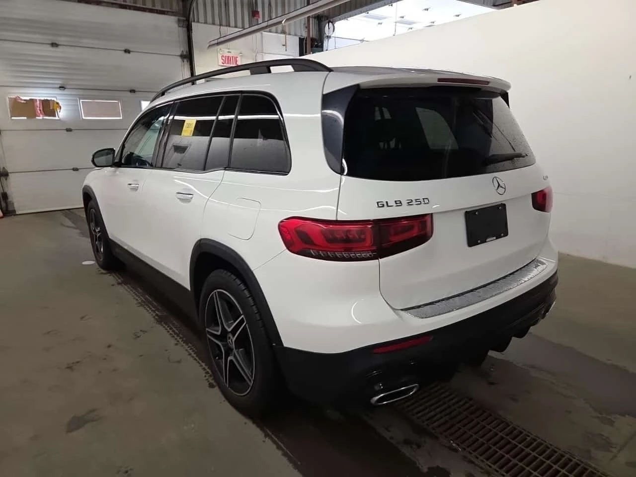 Mercedes-Benz GLB * 250 * CARFAX * ��� ������������ ������ | Mobile.bg � ����������� 4