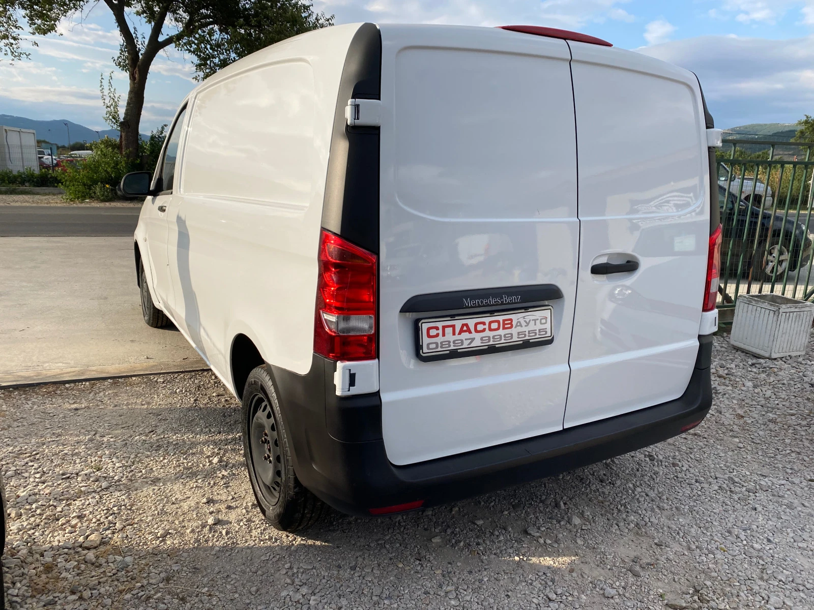 Mercedes-Benz Vito 1.6 d хладилник - изображение 4