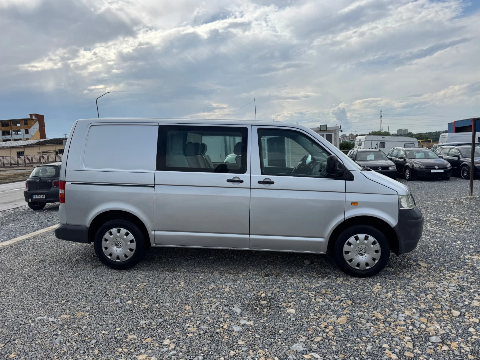 VW T5, снимка 4 - Бусове и автобуси - 55290670