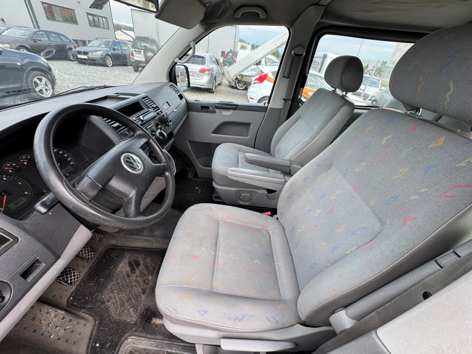 VW T5, снимка 9 - Бусове и автобуси - 55290670