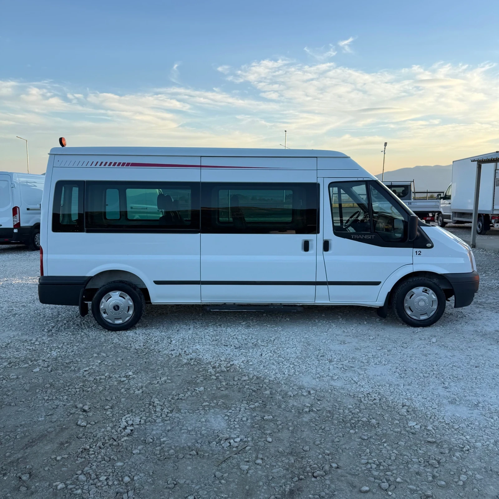 Ford Transit 2.2TDCi-Maxii-9местен-Клима-Euro5, снимка 6 - Бусове и автобуси - 55838005