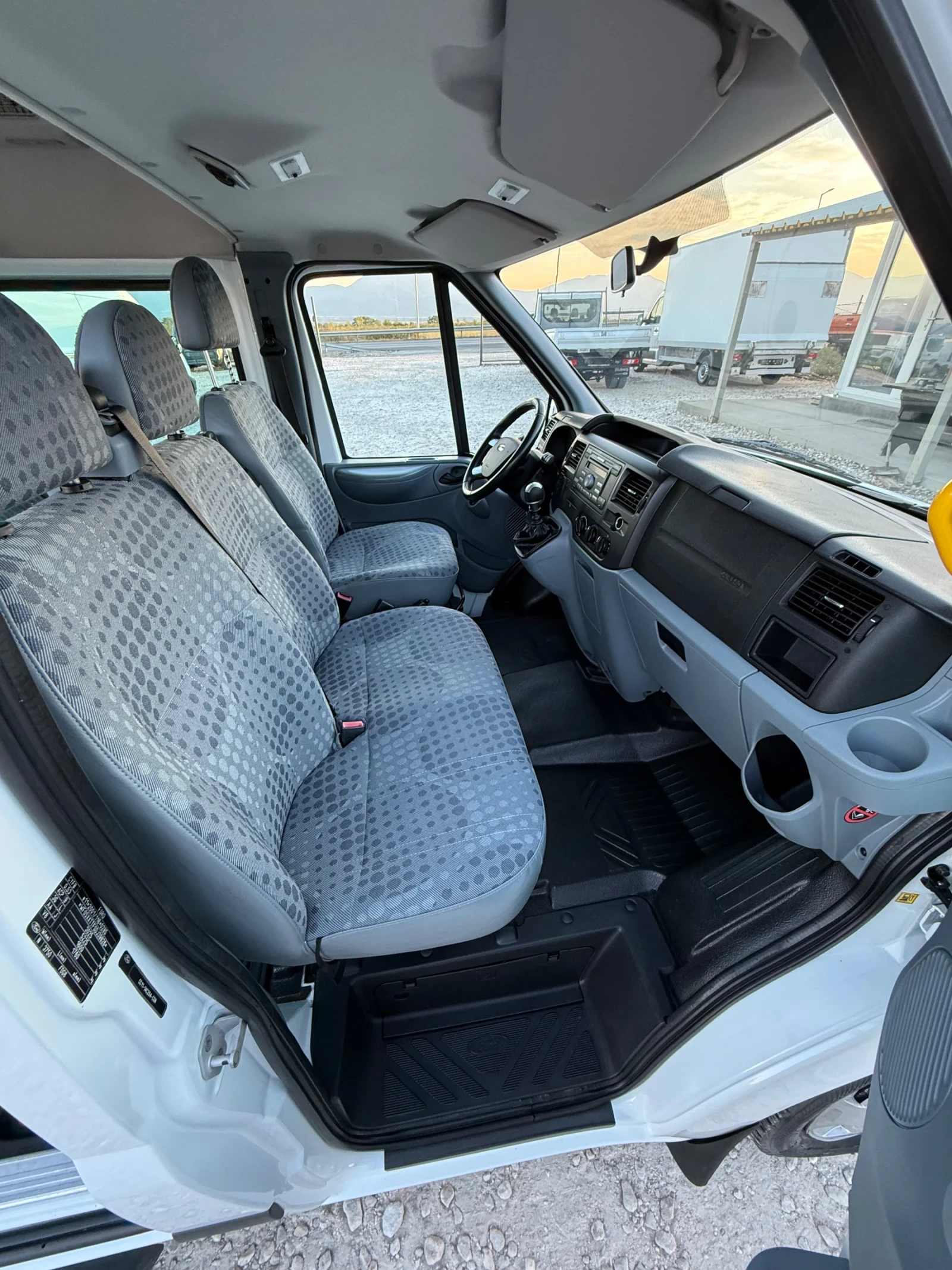 Ford Transit 2.2TDCi-Maxii-9местен-Клима-Euro5, снимка 12 - Бусове и автобуси - 55838005