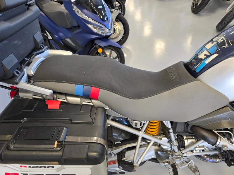 BMW R 1200 GS, Нави, Лед фар, ABS, Подгрев, Ohlins!, снимка 13 - Мотоциклети и мототехника - 50913984
