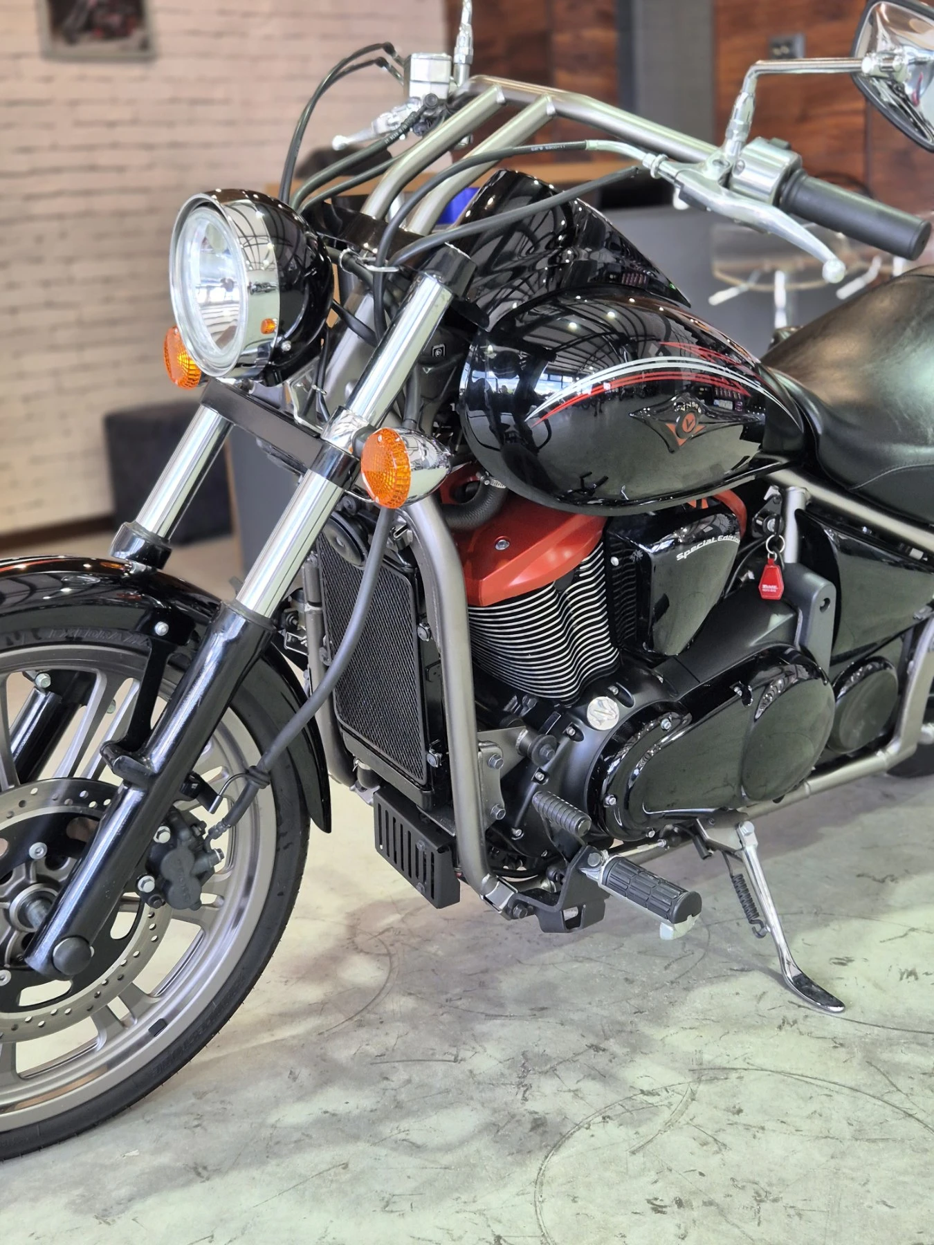 Kawasaki Vulcan VN 900 CUSTOM!!! 8000км!!! Нов внос от ШВЕЙЦАРИЯ! , снимка 8 - Мотоциклети и мототехника - 54821897