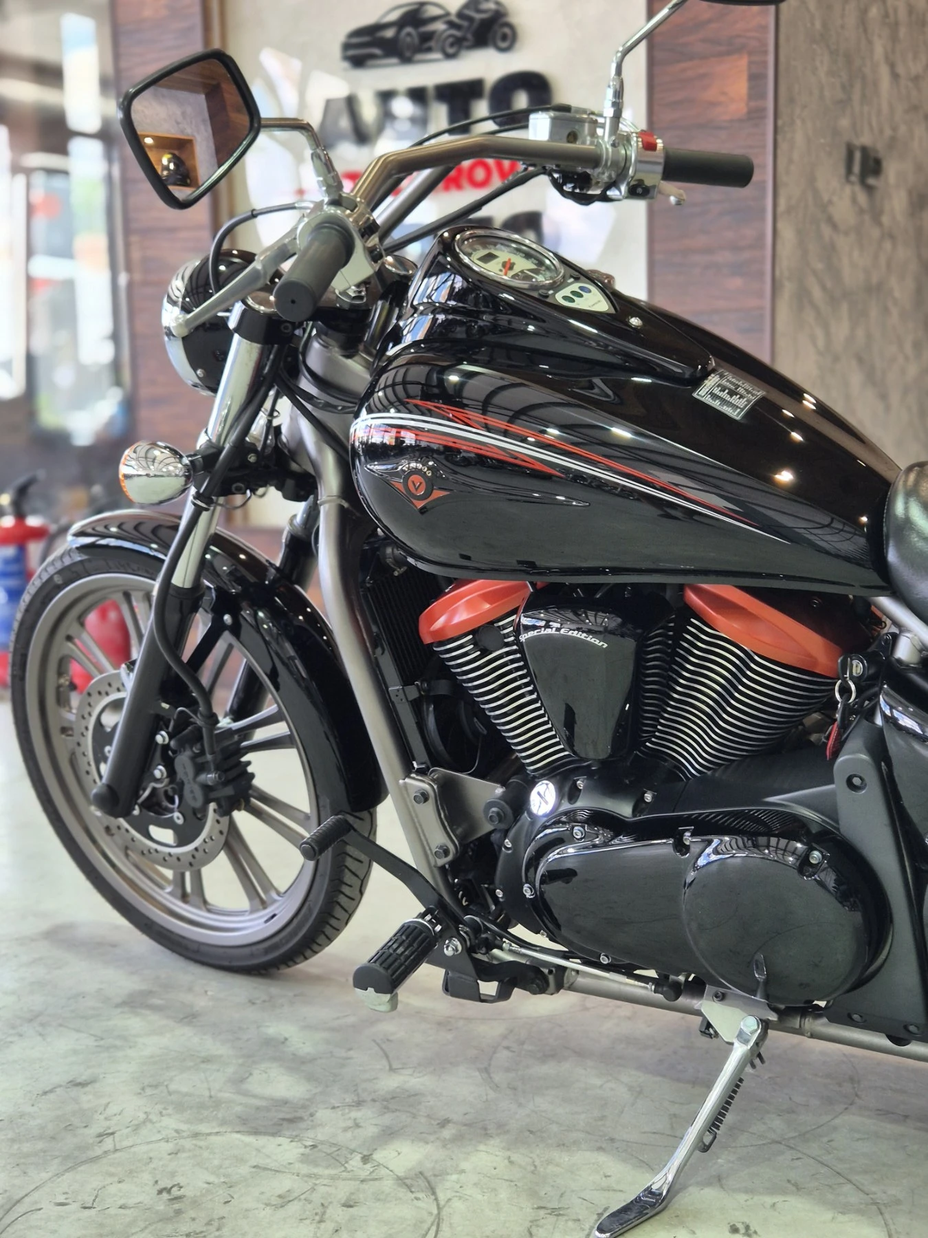 Kawasaki Vulcan VN 900 CUSTOM!!! 8000км!!! Нов внос от ШВЕЙЦАРИЯ! , снимка 10 - Мотоциклети и мототехника - 54821897