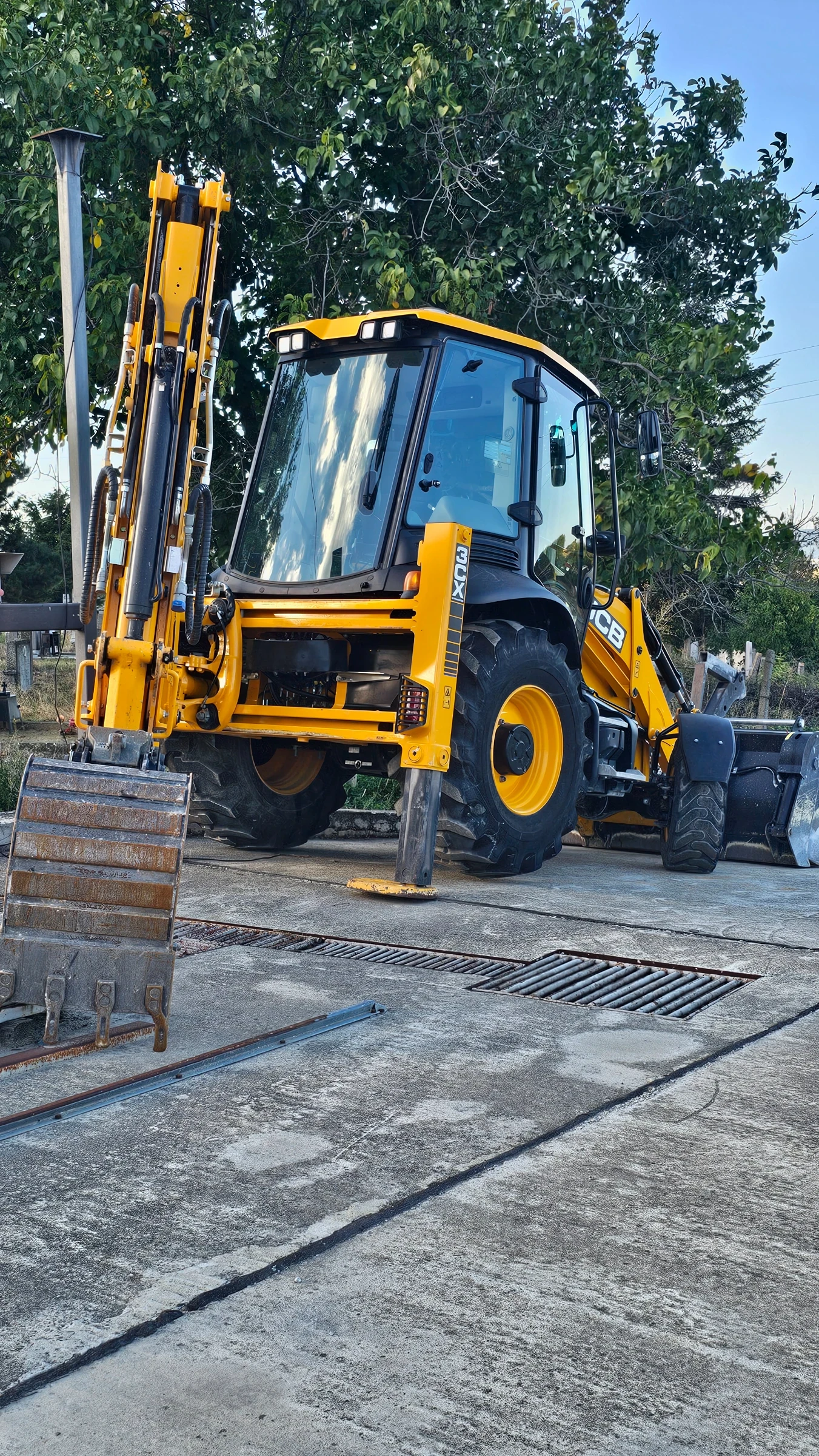 Багер JCB 3cx - изображение 3