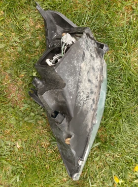 Десен фар за Форд Фокус А, снимка 3