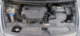 Kia Carens 1.6i-135к.с/НАВИГАЦИЯ/КЛИМАТРОНИК/ПАНОРАМА!!! , снимка 17