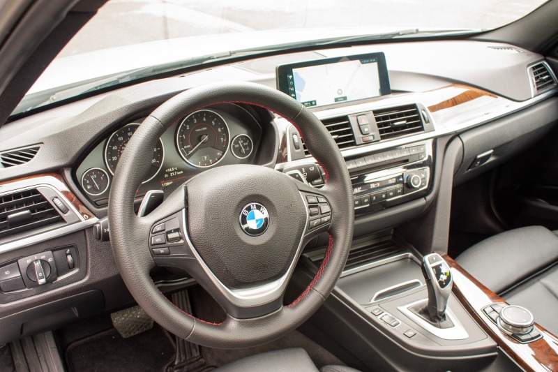 BMW 330 xDrive ДОГОВАРЯНЕ, снимка 17 - Автомобили и джипове - 45300831