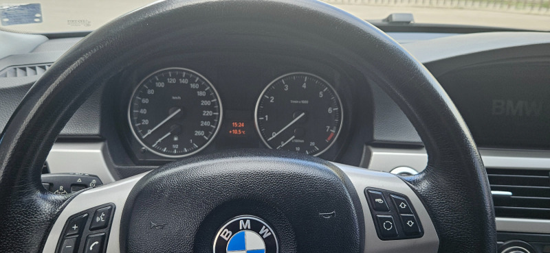 BMW 330 i Бензин, снимка 9 - Автомобили и джипове - 46366324