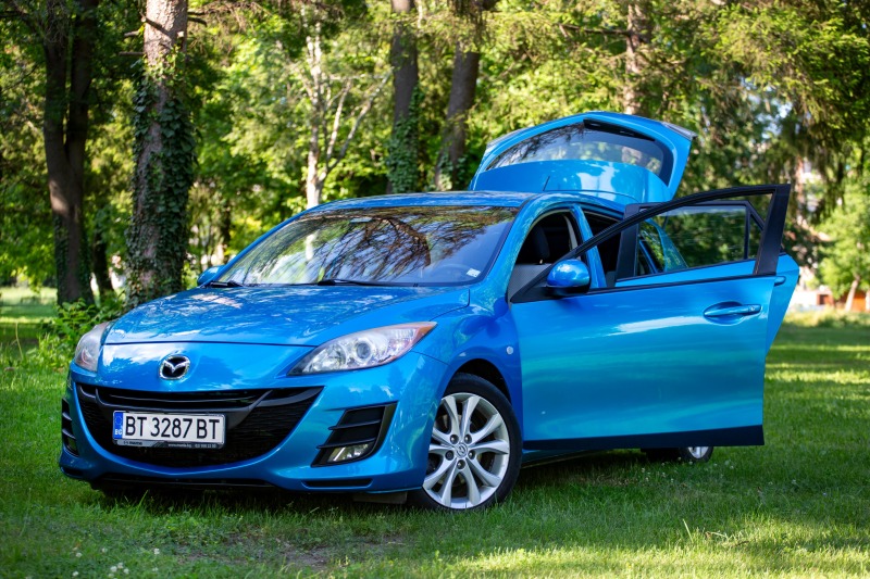 Mazda 3, снимка 1 - Автомобили и джипове - 46288825