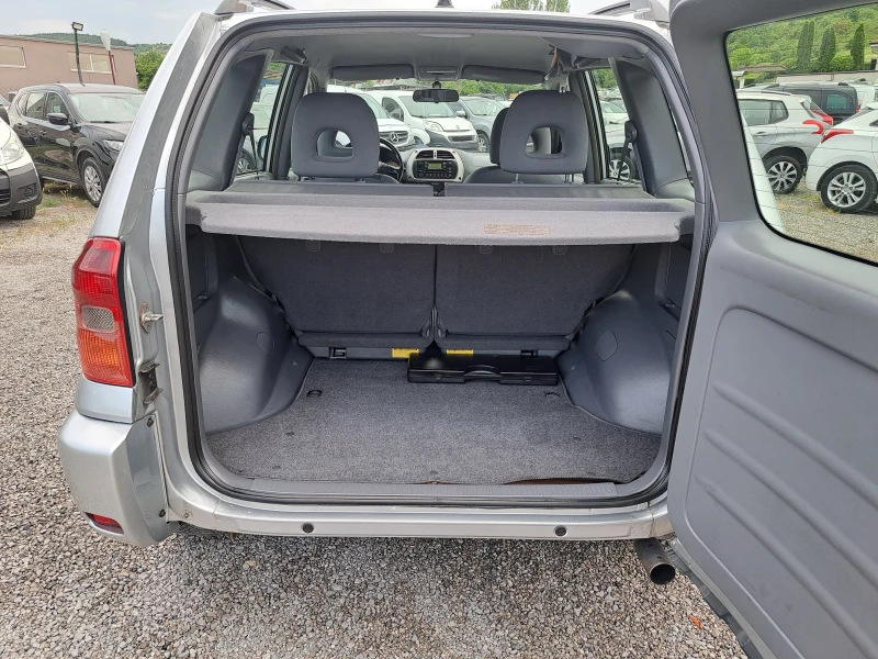 Toyota Rav4 2.0 d4d, снимка 14 - Автомобили и джипове - 46378834