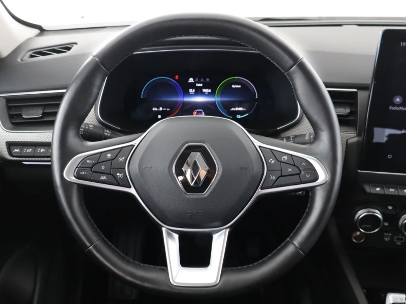 Renault Arkana  1.6E-TECH/145HP/ACC/TSR/LED/NAVI/CAM/CARPLAY/550b, снимка 13 - Автомобили и джипове - 48208437