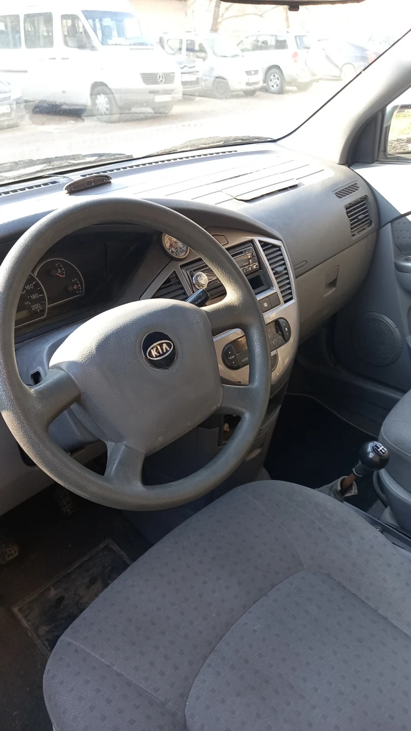 Kia Carens, снимка 13 - Автомобили и джипове - 49137397