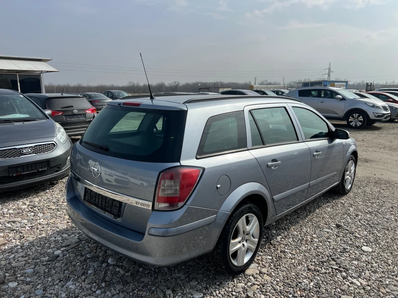 Opel Astra 1.7 CDTI, снимка 5 - Автомобили и джипове - 49300640