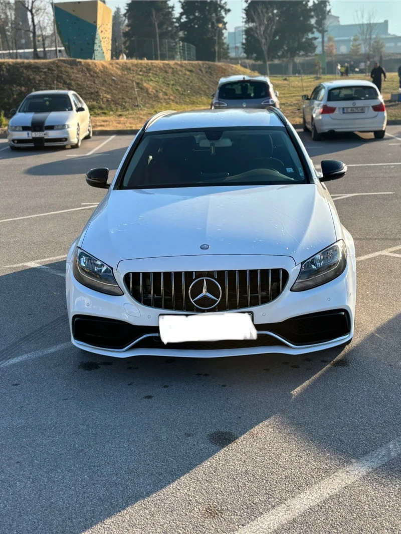 Mercedes-Benz C 180 AMG Line, снимка 3 - Автомобили и джипове - 49394993