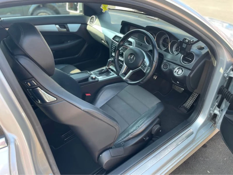 Mercedes-Benz C 180, снимка 5 - Автомобили и джипове - 51152468