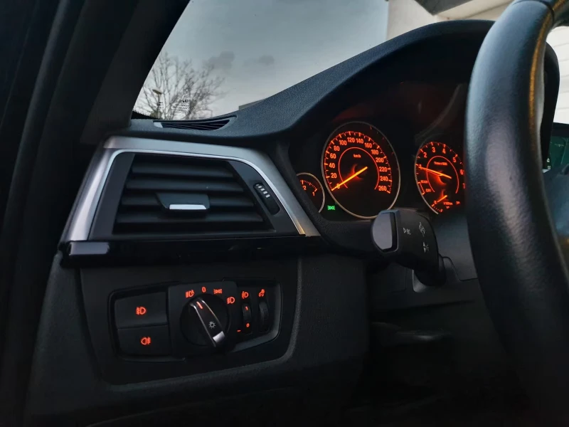 BMW 320 2.0i/SPORTLINE/184HP/NAVI/LED/CAM/ISOFIX/755f, снимка 9 - Автомобили и джипове - 51736546