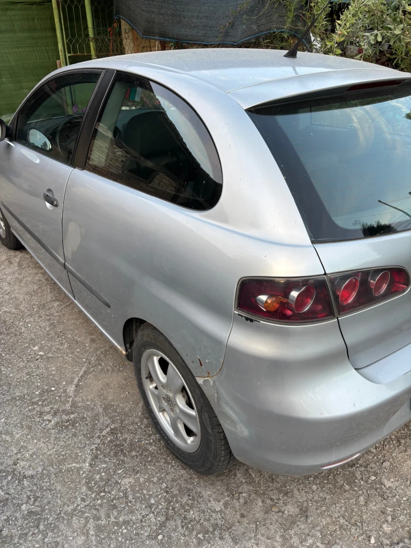 Seat Ibiza 1.2, снимка 3 - Автомобили и джипове - 51860073