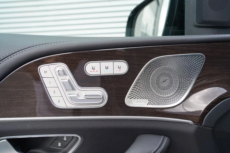 Mercedes-Benz GLS 450 d 4M AMG, снимка 6 - Автомобили и джипове - 52596328