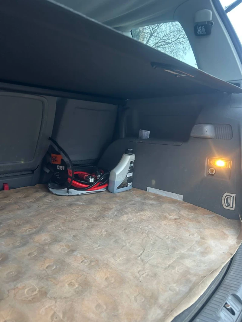 VW Touran 6(1), снимка 10 - Автомобили и джипове - 53247655