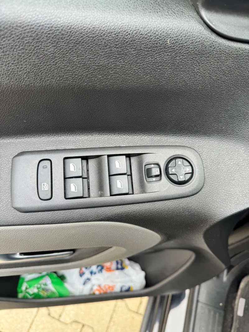 Peugeot Rifter full extra!автоматична! КАТО НОВА!, снимка 15 - Автомобили и джипове - 53403060