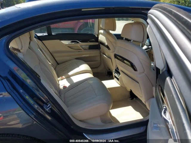 BMW 750 2016 BMW 750I, снимка 10 - Автомобили и джипове - 47852657