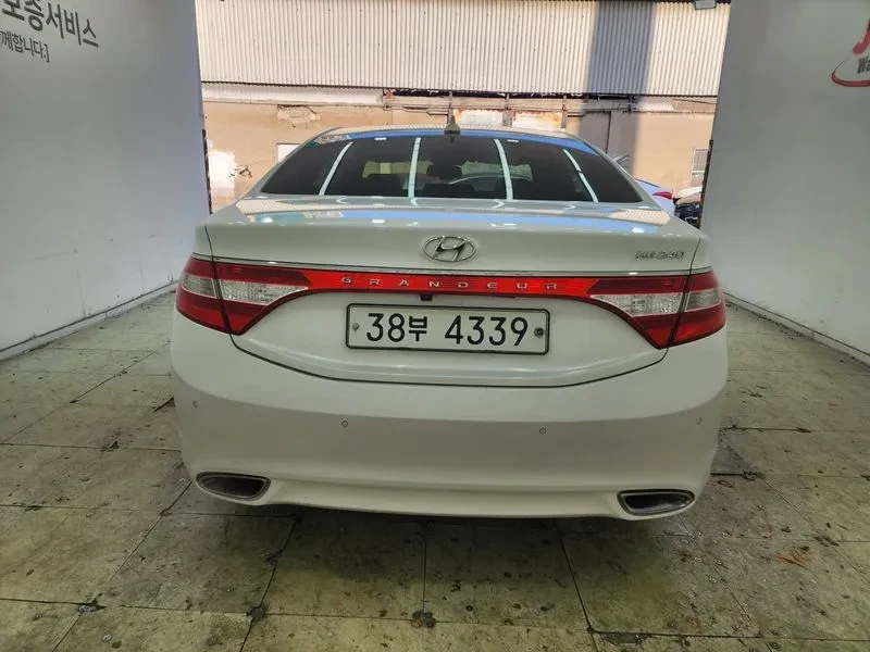 Hyundai Grandeur 2.4, снимка 4 - Автомобили и джипове - 54625779