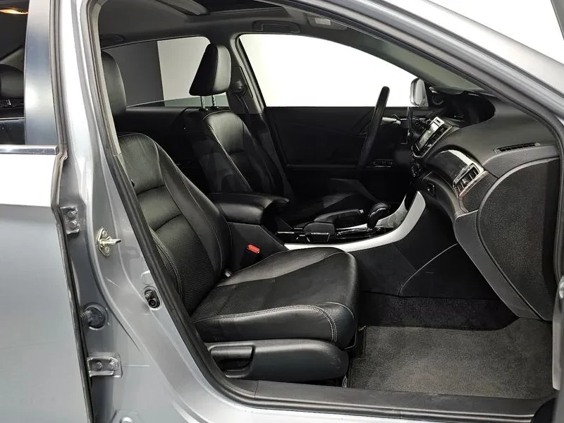 Honda Accord 2.4, снимка 10 - Автомобили и джипове - 55352138