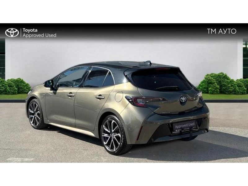 Toyota Corolla HB 1.8HSD LOUNGE, снимка 2 - Автомобили и джипове - 56159854