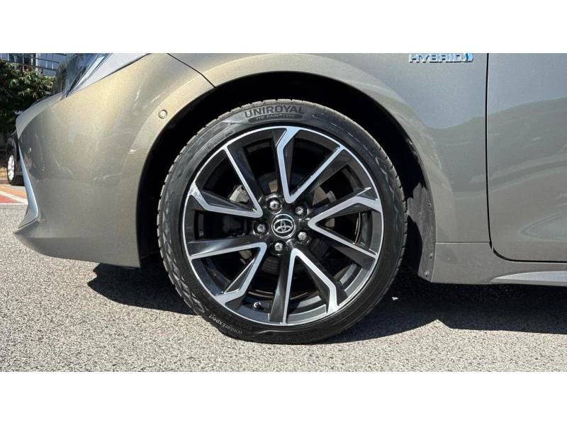 Toyota Corolla HB 1.8HSD LOUNGE, снимка 16 - Автомобили и джипове - 56159854