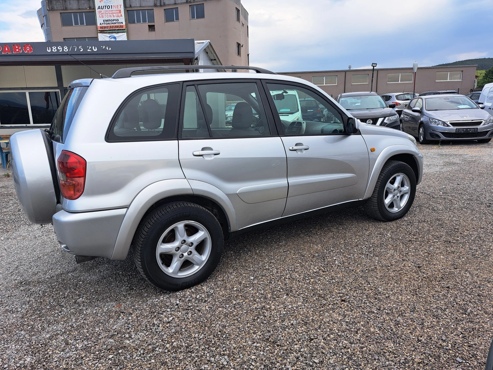 Toyota Rav4 2.0 d4d - изображение 4