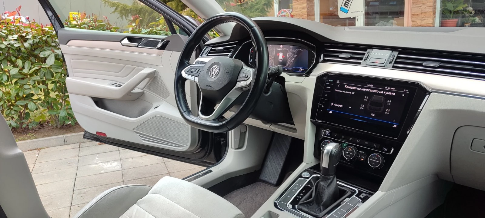 VW Passat 2.0TDI Elegance Face 190кс Digital Distr LED Кожа  - изображение 3