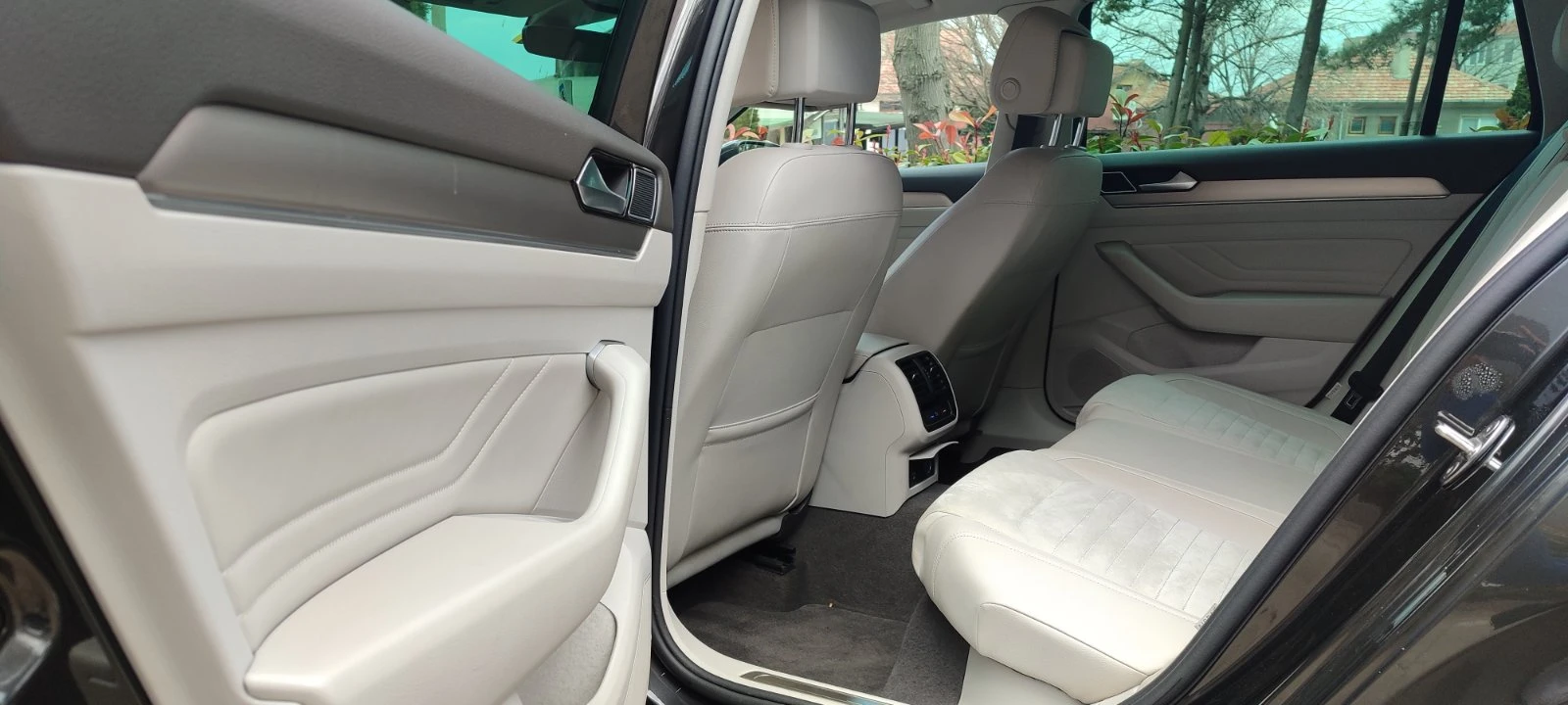 VW Passat 2.0TDI Elegance Face 190кс Digital Distr LED Кожа  - изображение 9