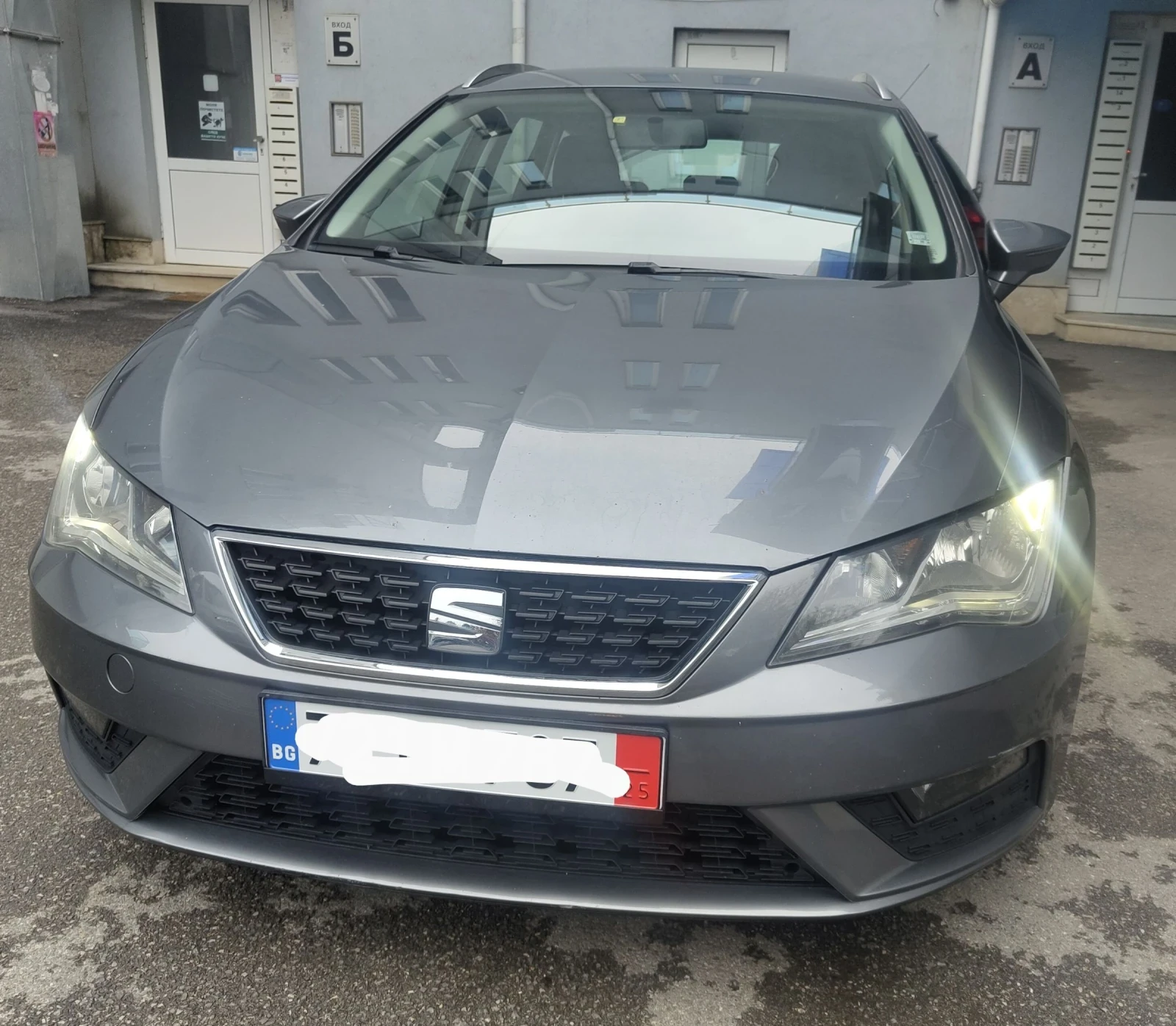 Seat Leon 1.6 TDI EURO6 - изображение 2