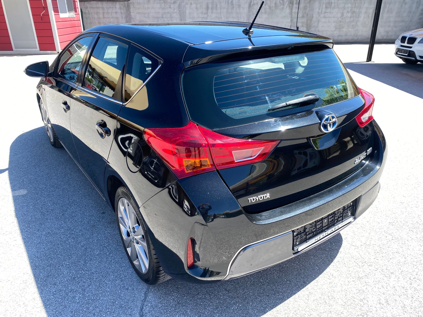 Toyota Auris 1.8hibrid Synergy Drive !!! ТОП СЪСТОЯНИЕ !!!!! - изображение 5