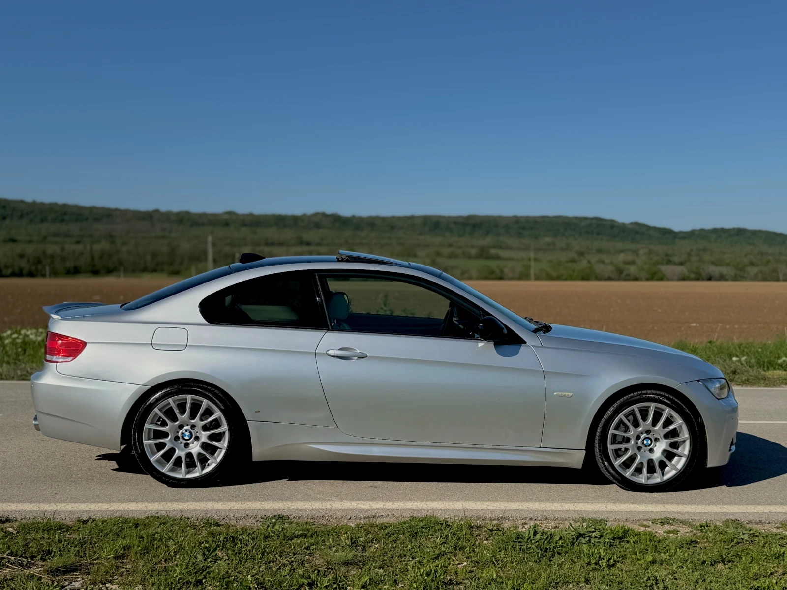 BMW 335 Xdrive - изображение 2