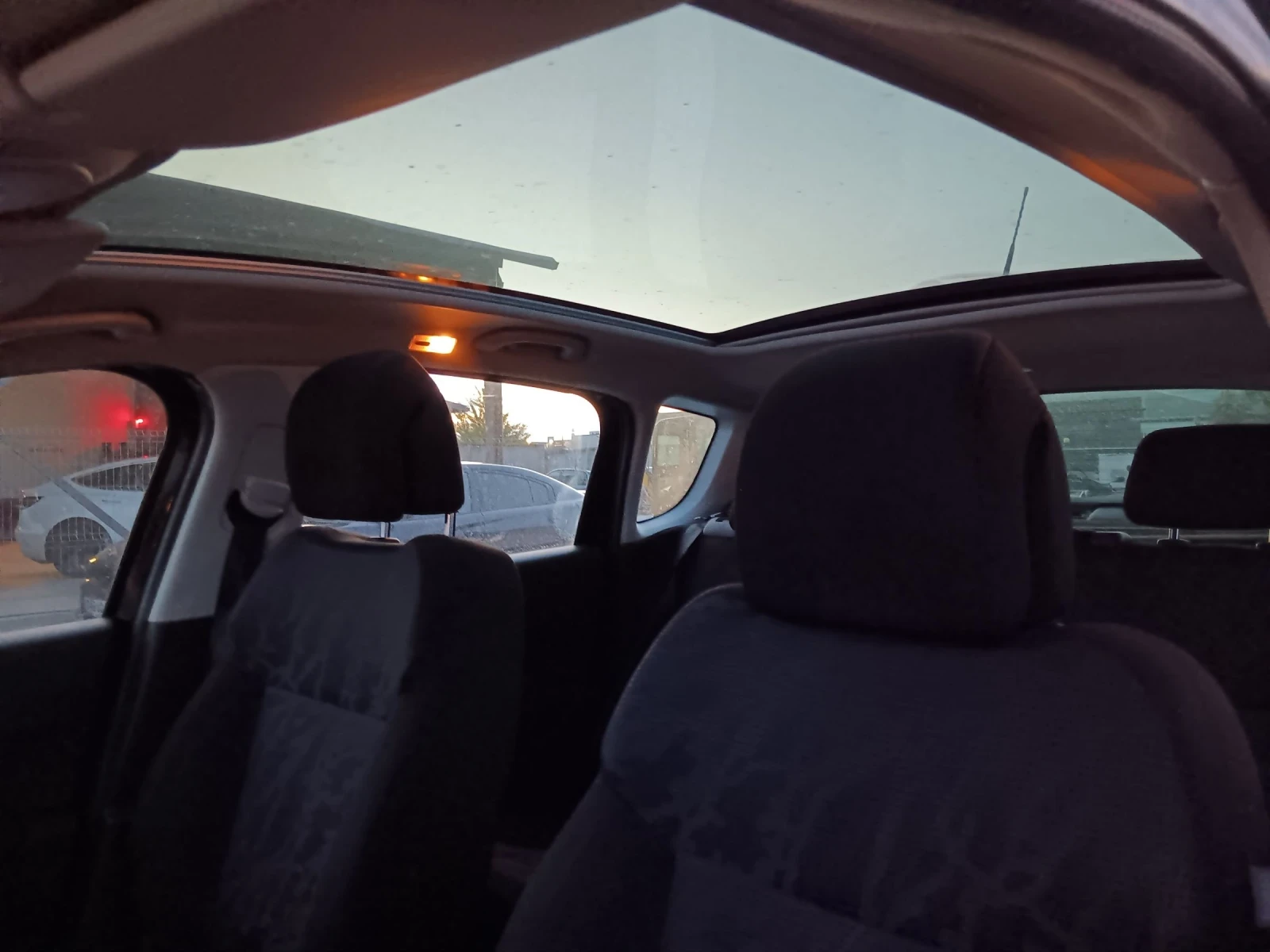 Peugeot 3008 1.6i Exclusive  - изображение 10