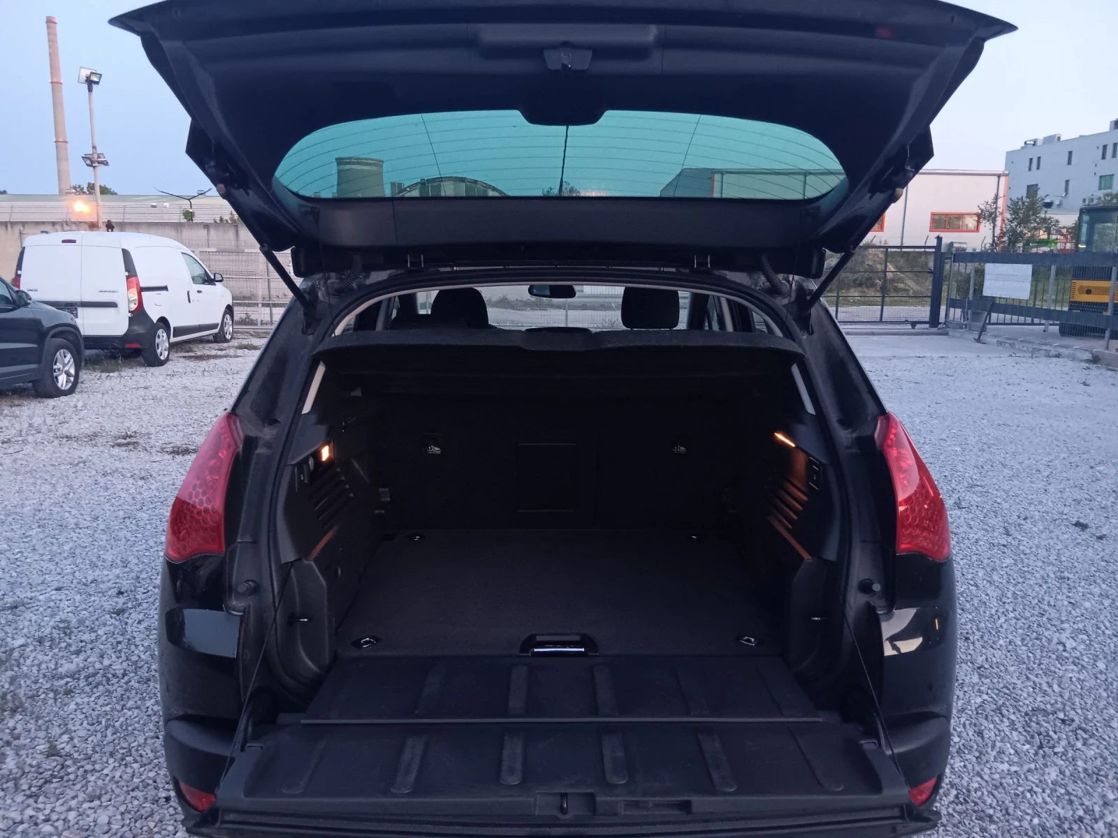 Peugeot 3008 1.6i Exclusive  - изображение 9
