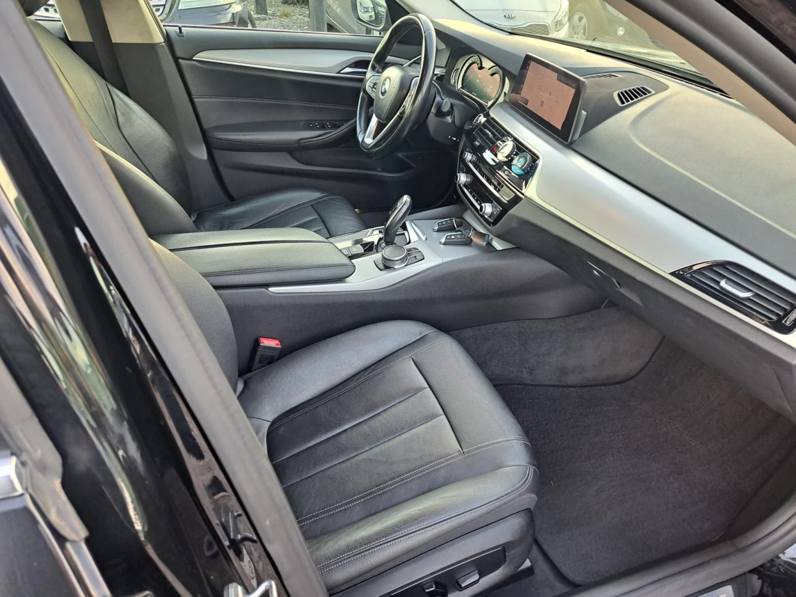 BMW 520 2.0 Xdrive - изображение 8