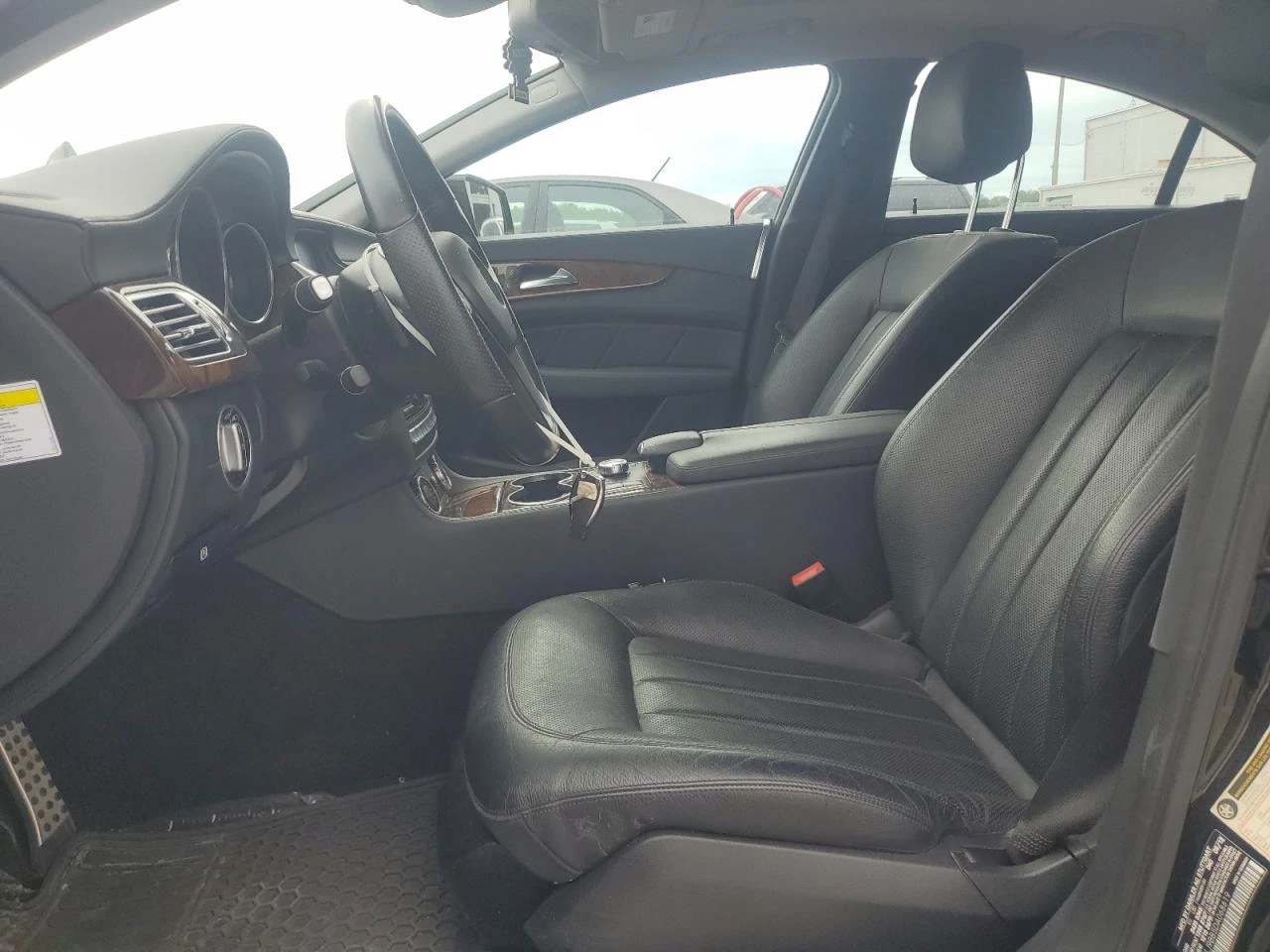 Mercedes-Benz CLS 500 550 4MATIC AMG Pack* Harman/Kardon* Keyless - изображение 7