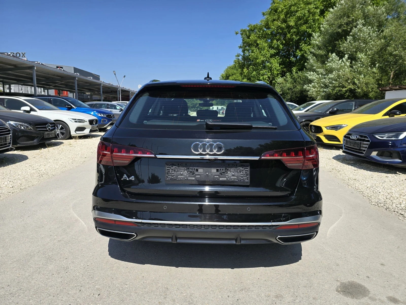 Audi A4 2.0TDI 163к.с S-LINE Matrix LED - изображение 6